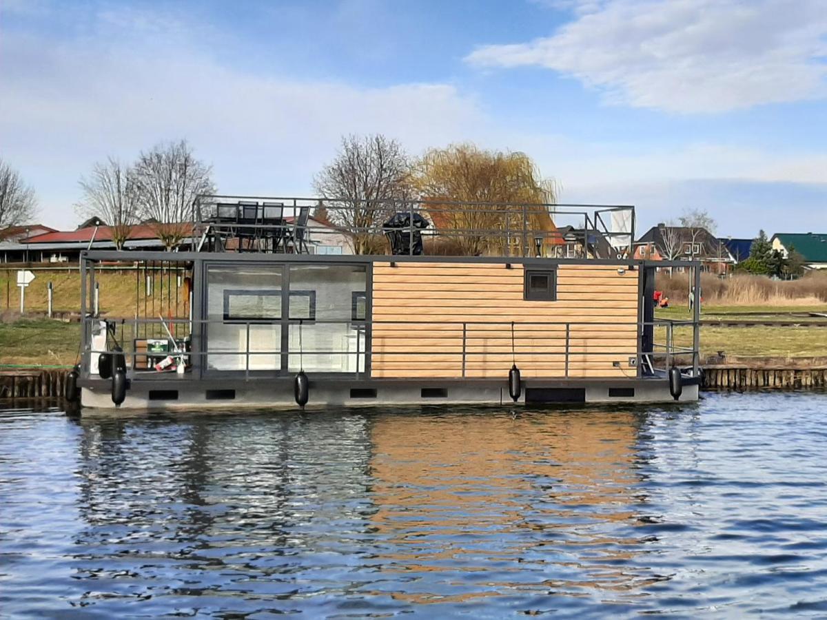 Hausboote Unteres Odertal Hausboot Kranich Hotell Schwedt Eksteriør bilde